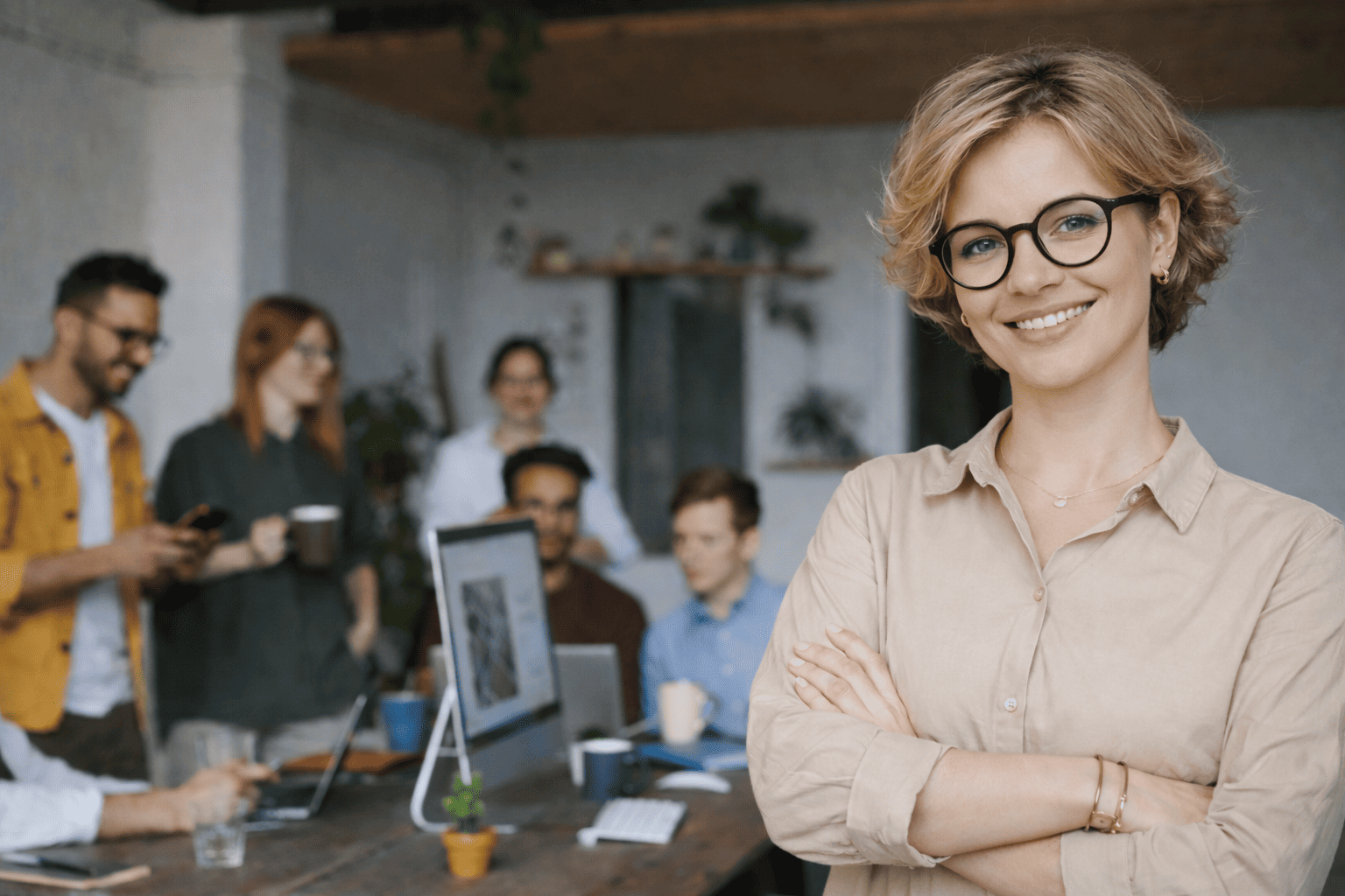 IEONIX team member working remotely